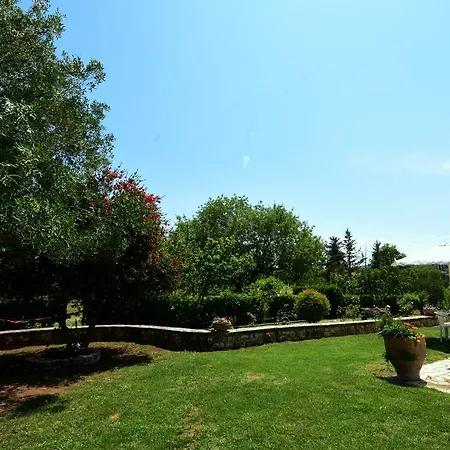 Rose Garden Ágios Ioánnis