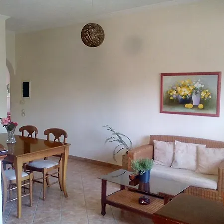Apartamento Rose Garden Ágios Ioánnis